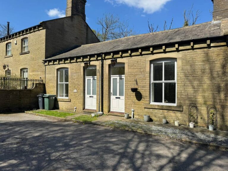 060a d8c6 d4da 3077 The Drive External.jpeg